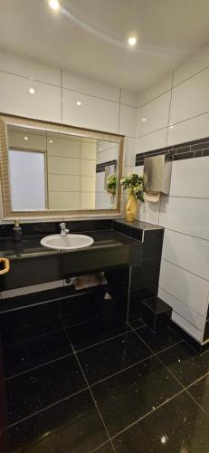 Apartment Hotel Citylight – Cologne, IA