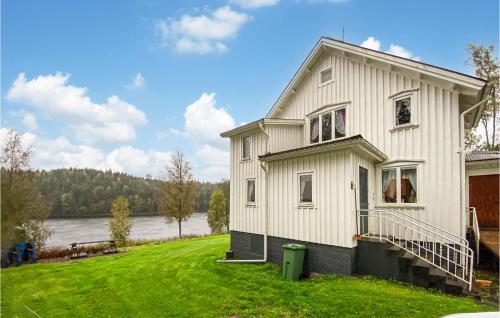 Viesnīcas āriene, Nice Home In Ambjörnarp With Lake View (Nice Home In Ambjornarp With Lake View) in Ambjornarp