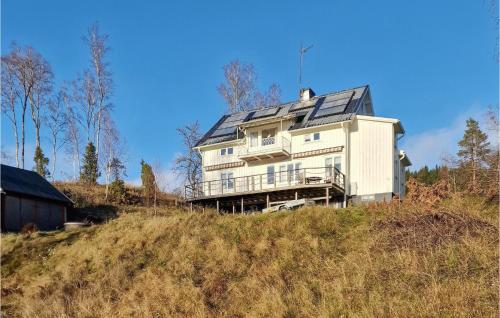 Viesnīcas āriene, Nice Home In Ambjörnarp With Lake View (Nice Home In Ambjornarp With Lake View) in Ambjornarp