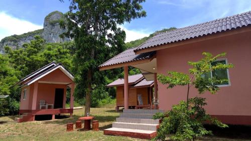 Punyaveer Homestay in Ko Phaluai