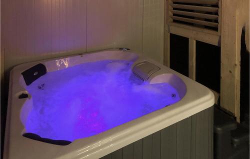 Діяльність, Oud Kempen Bungalow 99 in Толен