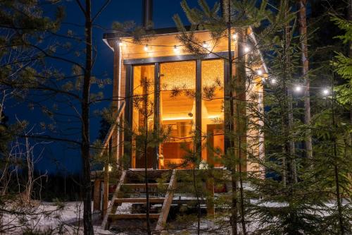 TaaliHomes Metsamajake - kadakasaun hinnas in Põlva