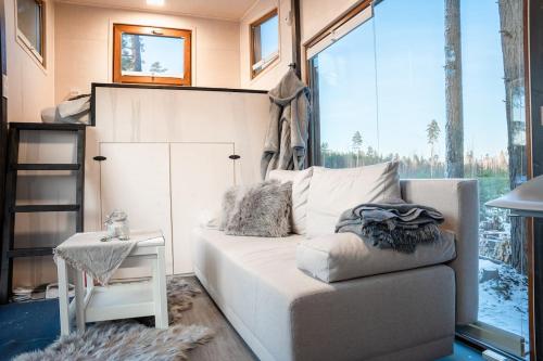 TaaliHomes Metsamajake - kadakasaun hinnas in Põlva