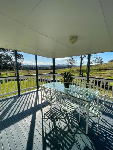 Loretta- a rustic country cottage in Clarence Town