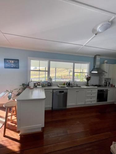 Loretta- a rustic country cottage in Clarence Town