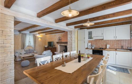 virtuve, Villa Natura Mikulezi in Brgod