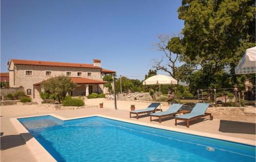 Kolam renang, Villa Marija Korenici in Korenici