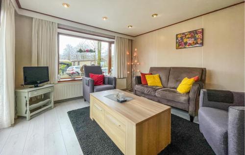  Nice Stacaravan In Reutum With Wifi in Reutum