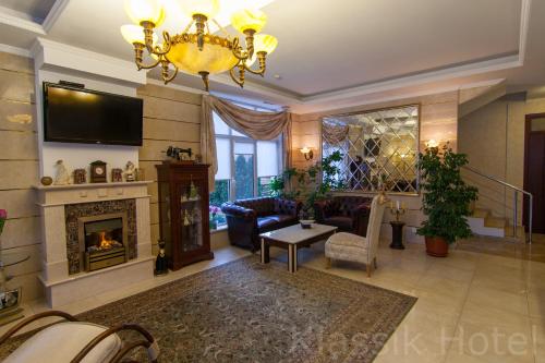 Shared lounge/TV area, Klassik Hotel in Chisinau