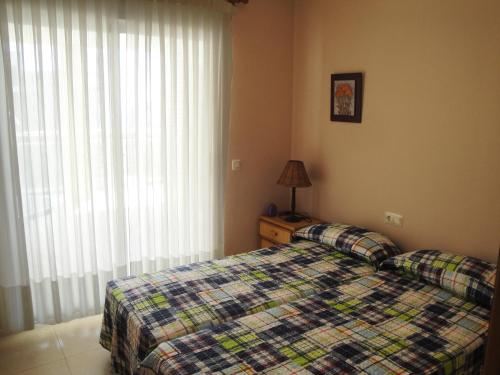 2 bedrooms, 5 beds