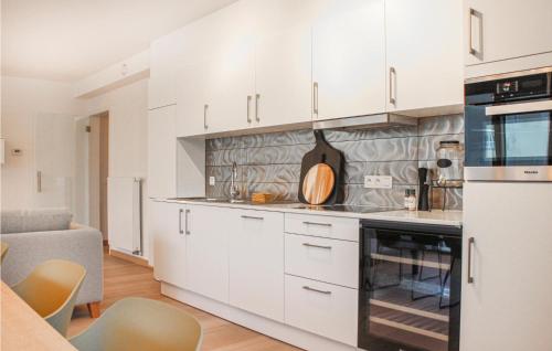 Three-Bedroom Apartment image 8