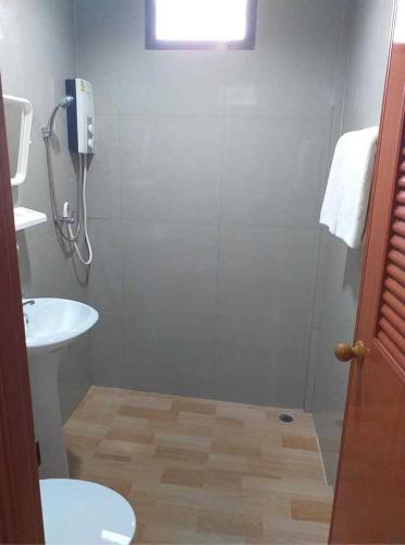 ,ห้องพักแม่มณี in Ban Phue