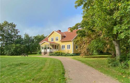. 6 Bedroom Gorgeous Home In Tranås