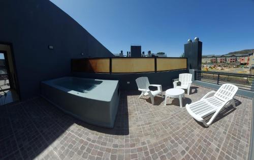 Two-Bedroom Apartment room in Depto triplex frente el lago