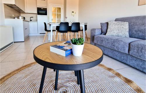 Two-Bedroom Apartment image 3