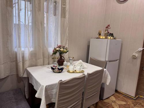 Kitchen, Hostel Old Alley in Tbilisi