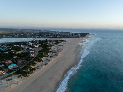 Juaqies Island Juaqies Island