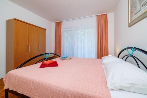 Apartments Pinty - image 9