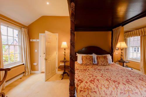 639963350 The Crown, Bildeston