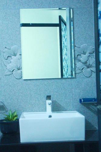 Three-Bedroom Apartment image 3