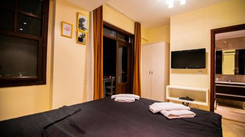 Four-Bedroom Villa image 10