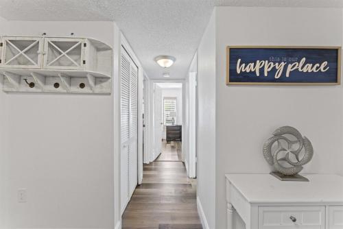 Beachfront 3-Bed I Location! Stunning Sunsets, Clearwater Beach (photo 7)