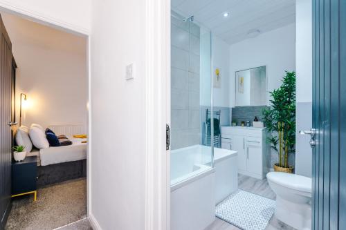 Beautiful Home In Bolton in Bolton