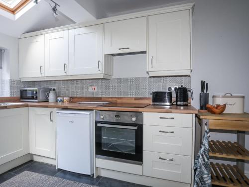 Exterior view, Gwelfor in Harlech