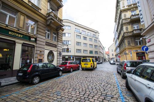National Theater Ruterra Flat - Prague