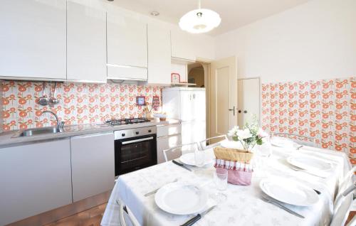 Kitchen, Cozy Apartment In Borghetto Di Borbera in Borghetto Di Borbera
