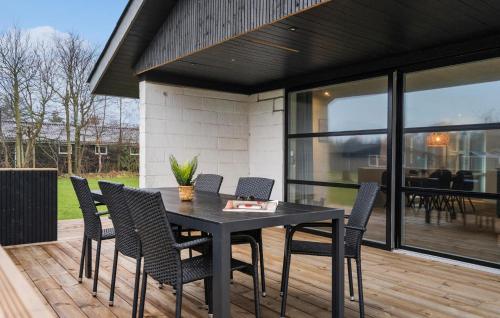 Exterior view, Stunning Home In Tarm With Wifi in Hemmet