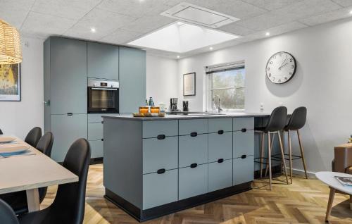 Kitchen, Stunning Home In Tarm With Wifi in Hemmet