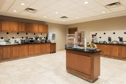Residence Inn by Marriott St. Louis Downtown - image 11