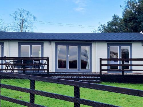 Seadmed, Beautiful Countryside Lodge with Outstanding Views - Pass the Keys in Blackshaw (Dumfries and Galloway)