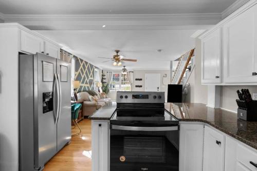 Spacious-5 Beds! 3 Mi To Mohegan in อันคาสวิลล์ (CT)