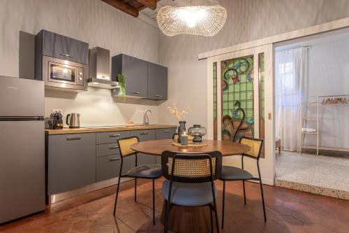 Ambra - Liberty Apartment at the Imperial Forums 2