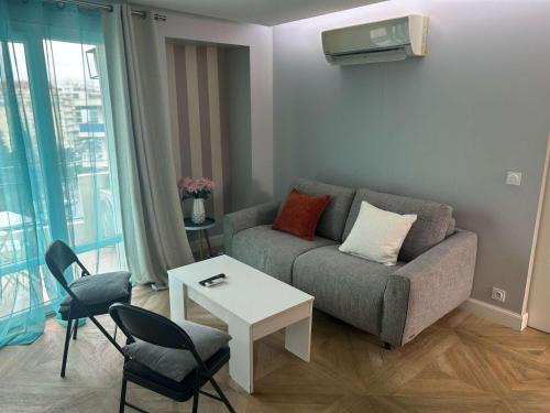Apartment image 3