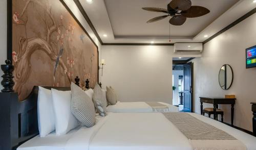 Family Room with Balcony image 5