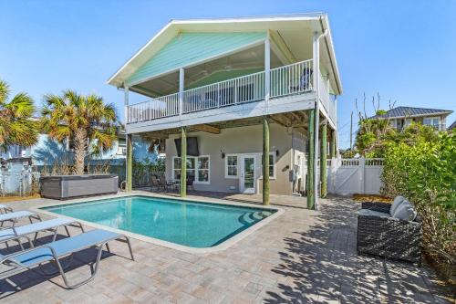 Three-Bedroom House image 10