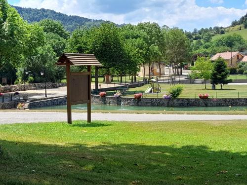 la tute de l'ours in Roquefeuil