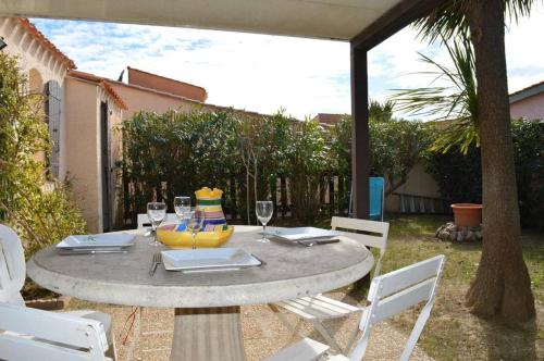 Two-Bedroom House image 3
