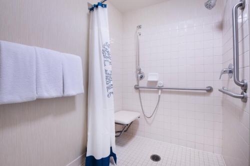 Residence Inn by Marriott Newark Silicon Valley - image 7