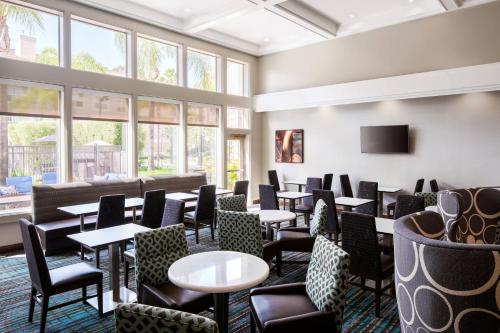 Residence Inn by Marriott Cypress Los Alamitos - image 12