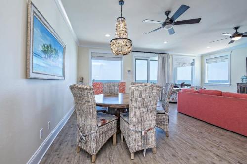 BeachFront 5Bed EasyBreezy West in ฟอร์ต มอร์แกน