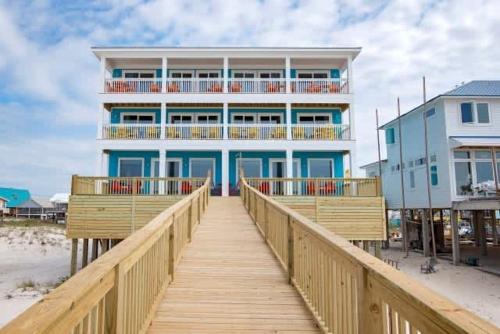 BeachFront 5Bed EasyBreezy East – khách sạn tại Fort Morgan