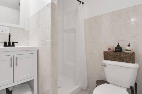Charming Duplex4min To Mohegan18min To Foxwoods Charming Duplex4min To Mohegan18min To Foxwoods