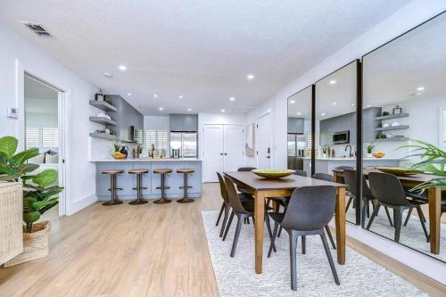 The Sunset Cove The Sunset Cove