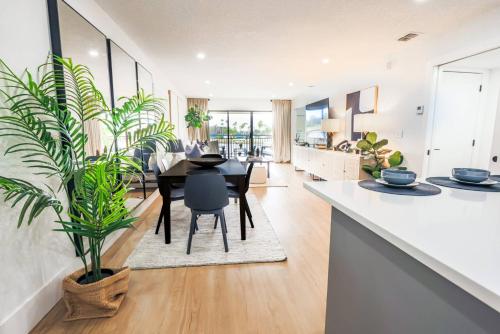 The Sunset Cove The Sunset Cove