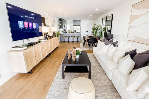 The Sunset Cove The Sunset Cove