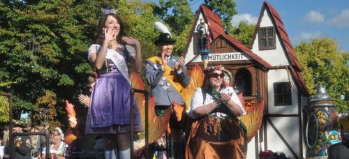 Vibrant 3BR in Heart of Downtown La Crosse Vibrant 3BR in Heart of Downtown La Crosse